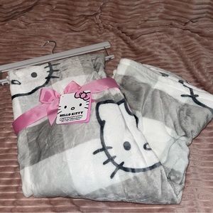 Hello Kitty Grey Plush Throw